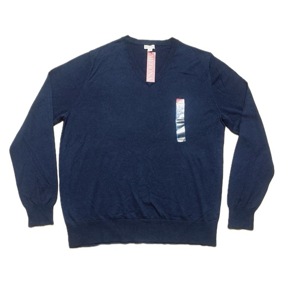 🆕 V-Neck Sweater (new with tags) - Picture 2 of 3